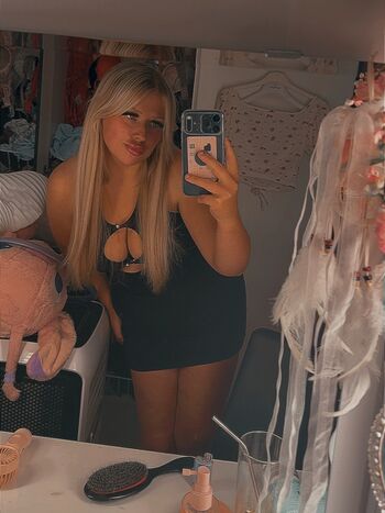 Full leaked Emma solander private onlyfans photo