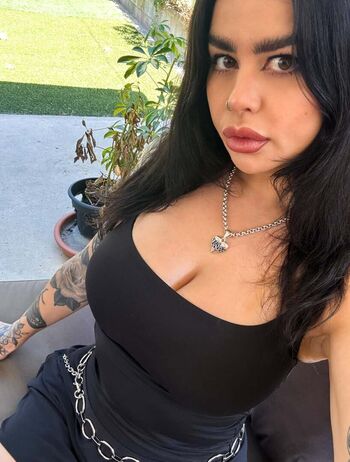 Full leaked Emmaloubeedie page private onlyfans photo