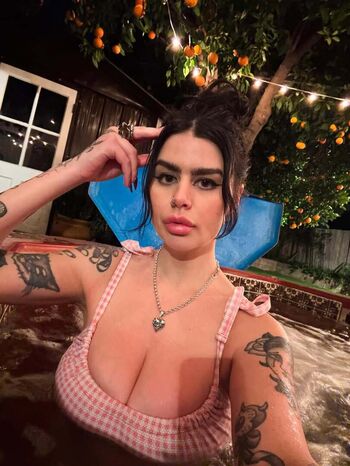 Full leaked Emmaloubeedie private onlyfans photo