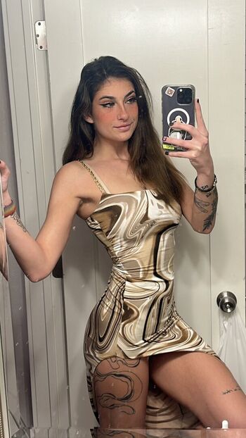 Full leaked Emmalynn minassian  page private onlyfans photo