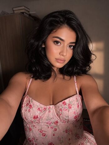 Full leaked Emmanuella nauryzbaeva page private onlyfans photo