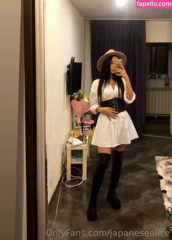 Full leaked Emmasnowww private onlyfans photo