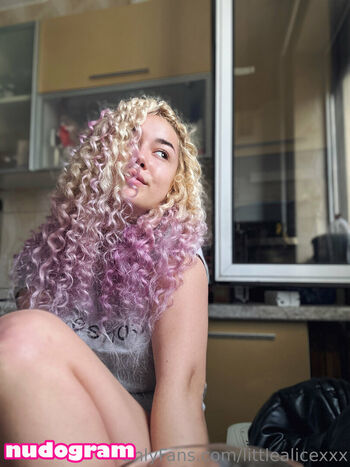 Full leaked Emmasnowww private onlyfans photo