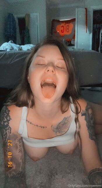 Full leaked Emmi rose private onlyfans photo