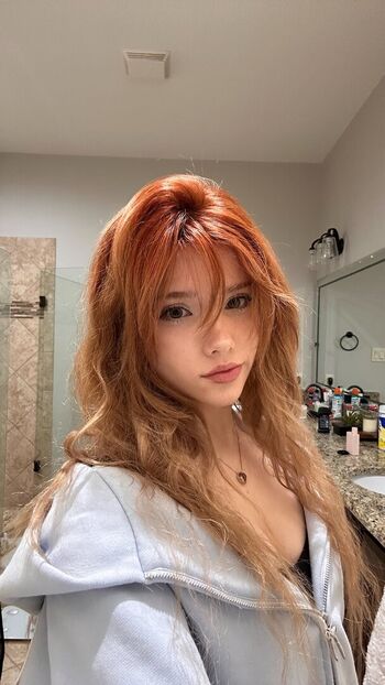 Full leaked Emmyuh private onlyfans photo