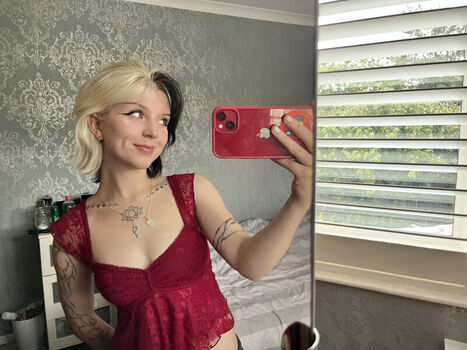 Full leaked Emzeeni page private onlyfans photo