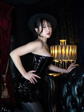 erika_momoyama