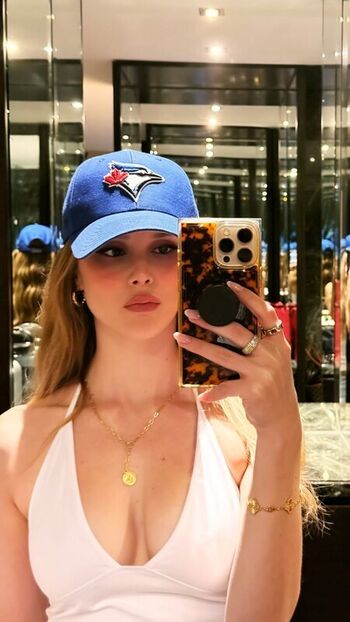 Full leaked Erin moriarty private onlyfans photo