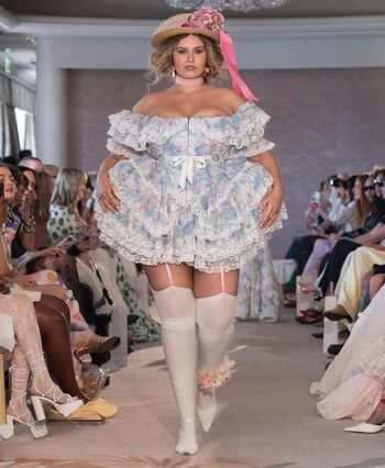 Full leaked Erinmhk page private onlyfans photo