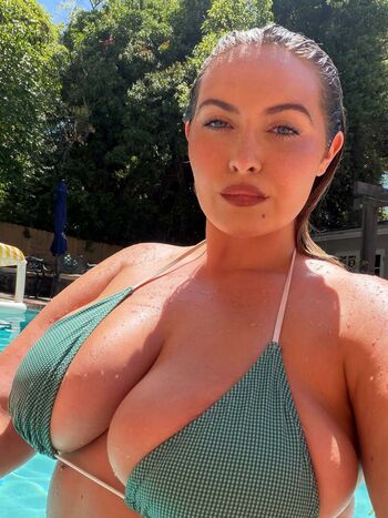 Full leaked Erinmhk private onlyfans photo