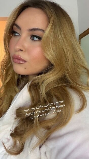 Full leaked Erinmhk page private onlyfans photo