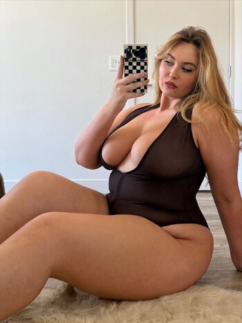 Full leaked Erinmhk page private onlyfans photo