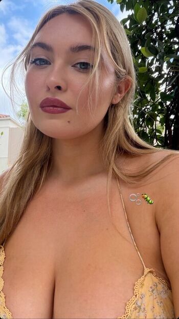 Full leaked Erinmhk page private onlyfans photo