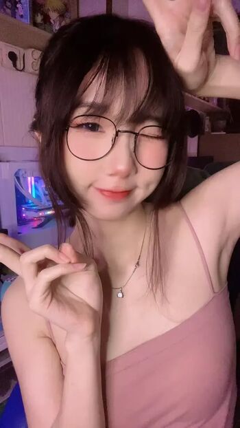 Full leaked Erria eri private onlyfans photo