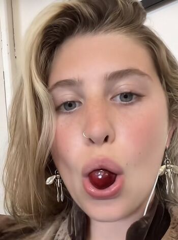 Full leaked Esme bullough private onlyfans photo