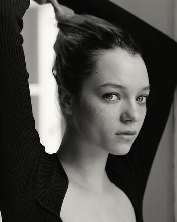 Full leaked Esme creed miles private onlyfans photo