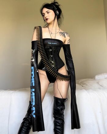 Full leaked Essaere private onlyfans photo
