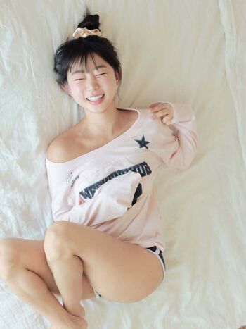 Full leaked Eunji pyoapple page private onlyfans photo