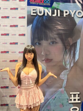 Full leaked Eunji pyoapple  page private onlyfans photo
