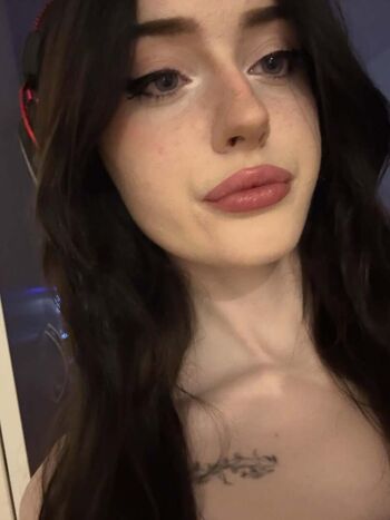 Full leaked Evalunna private onlyfans photo