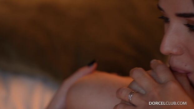 Eve Sweet / Thalia Luz