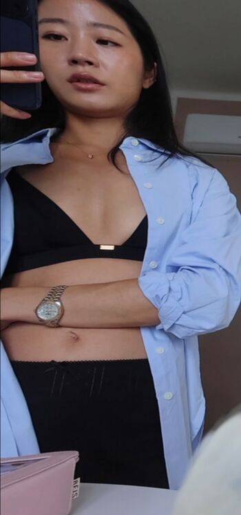 Full leaked Evelyn ha page private onlyfans photo