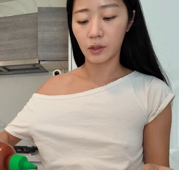 Full leaked Evelyn ha page private onlyfans photo
