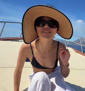 Evelyn Ha