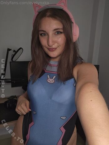 Full leaked Evelynxka page private onlyfans photo