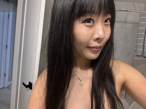 Full leaked Evelynxx private onlyfans photo