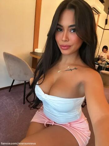 Full leaked Eversunneva private onlyfans photo
