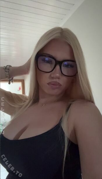Full leaked Evx rnk private onlyfans photo