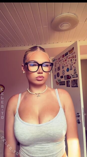 Full leaked Evx rnk private onlyfans photo