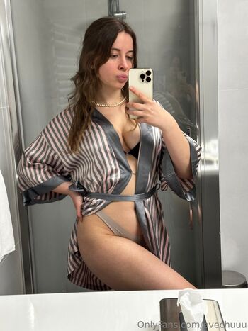 Full leaked Ewazuzanna private onlyfans photo