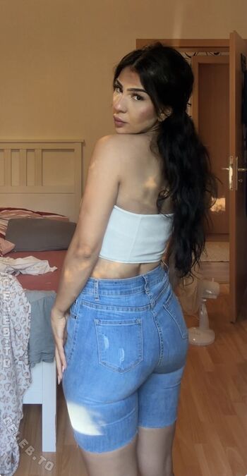 Full leaked Faatima aal private onlyfans photo