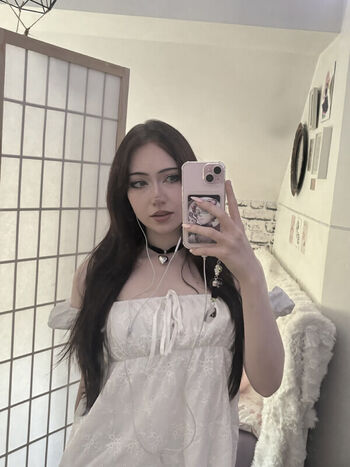 Full leaked Fairygee private onlyfans photo