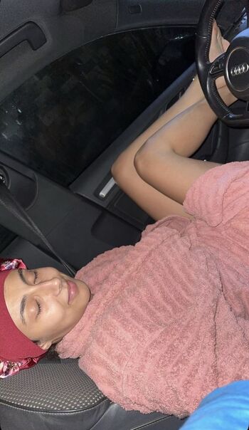 Full leaked Familybaoms private onlyfans photo