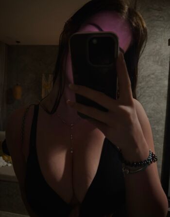Full leaked Fayesxh  page private onlyfans photo