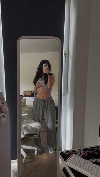 Full leaked Fayesxh private onlyfans photo