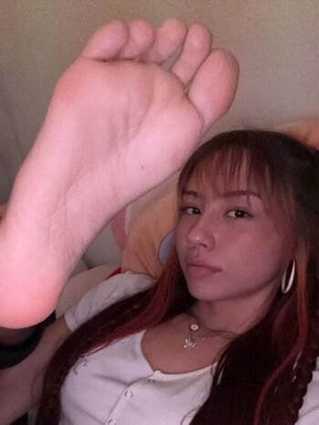 Full leaked Feet up private onlyfans photo