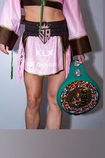Full leaked Female boxers private onlyfans photo