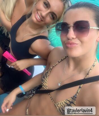 Full leaked Female football page private onlyfans photo
