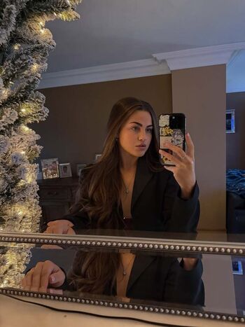 Full leaked Female football page private onlyfans photo
