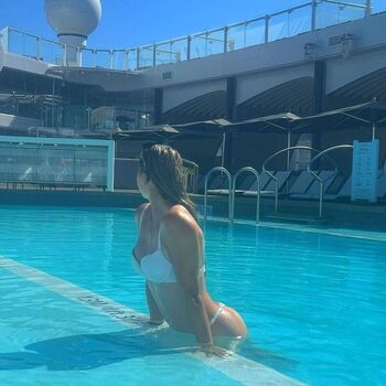 Full leaked Female football page private onlyfans photo