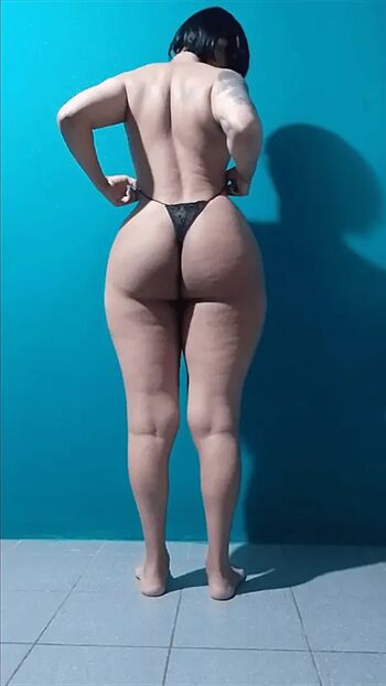 Full leaked Femboy ass private onlyfans photo