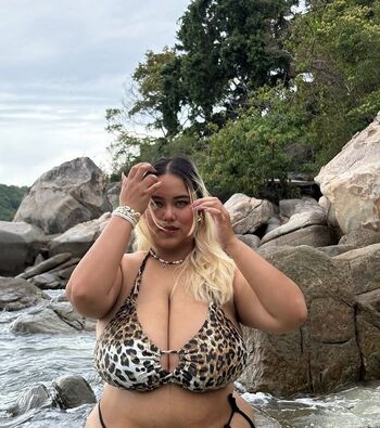 Full leaked Fhong fionax private onlyfans photo