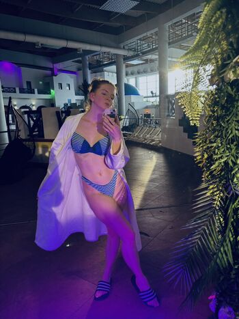 Full leaked Fieva private onlyfans photo