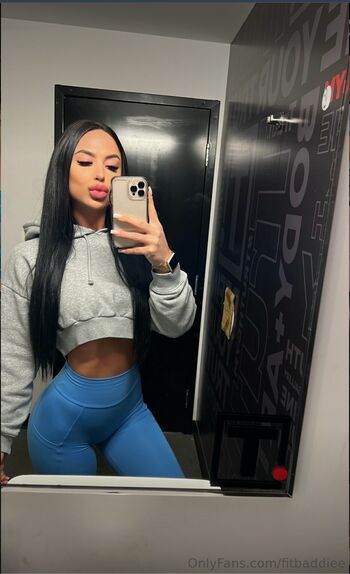 Full leaked Fitbaddiee private onlyfans photo