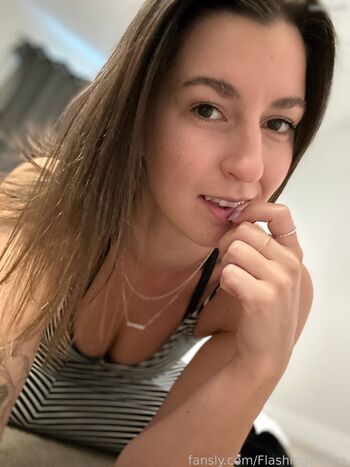 Full leaked Flashingemma  page private onlyfans photo