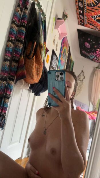 Full leaked Flat chests private onlyfans photo